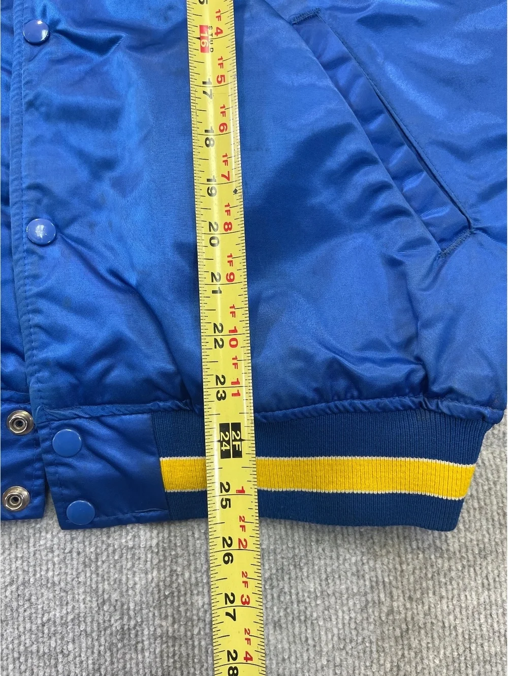 Vintage Milwaukee Brewers Starter Satin Jacket Size Large Blue MLB Bomber Snap
